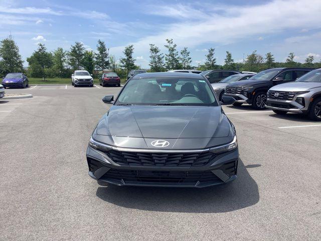 2025 Hyundai Elantra Hybrid SEL Sport photo 2