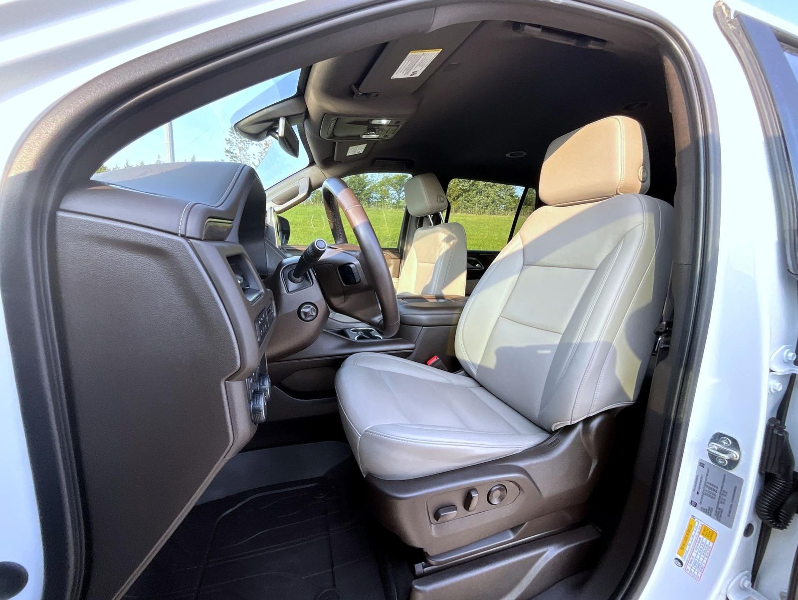 2022 Chevrolet Tahoe Z71 photo 10