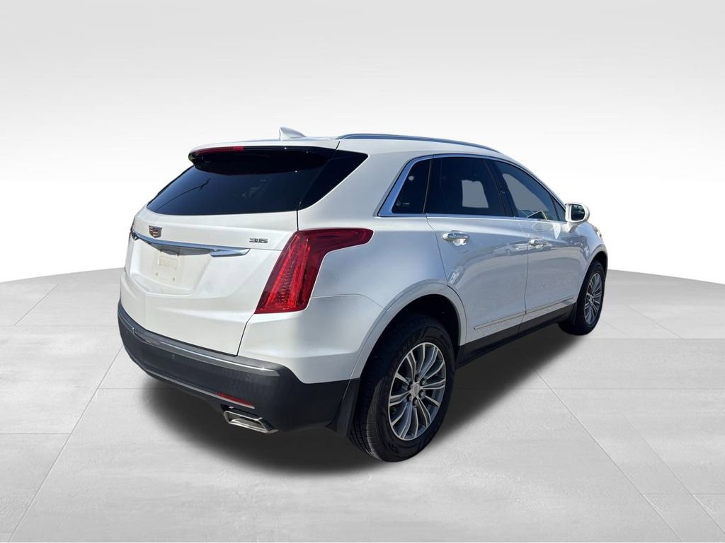 2019 Cadillac XT5 Luxury photo 3