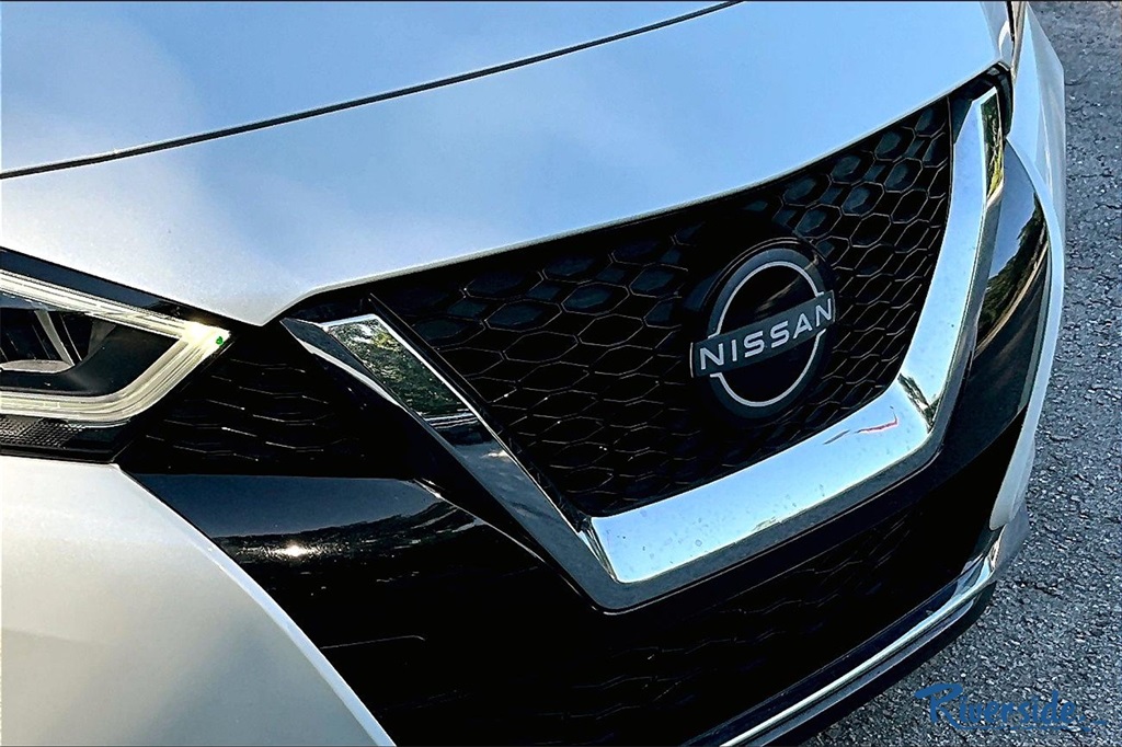 2023 Nissan Maxima SV photo 29