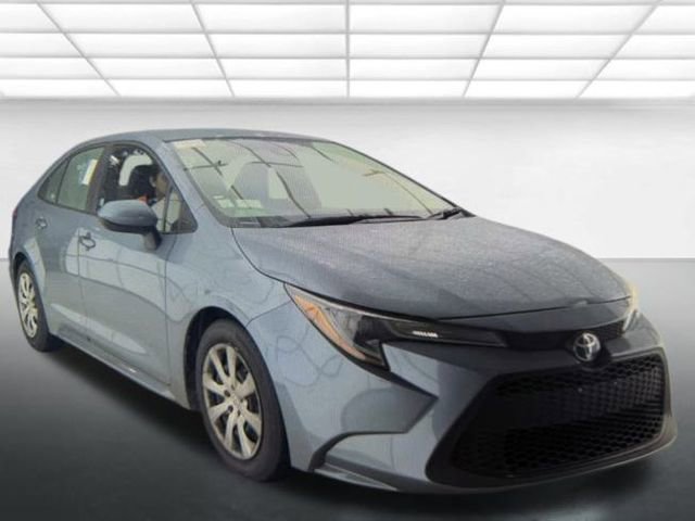 2022 Toyota Corolla LE's photo