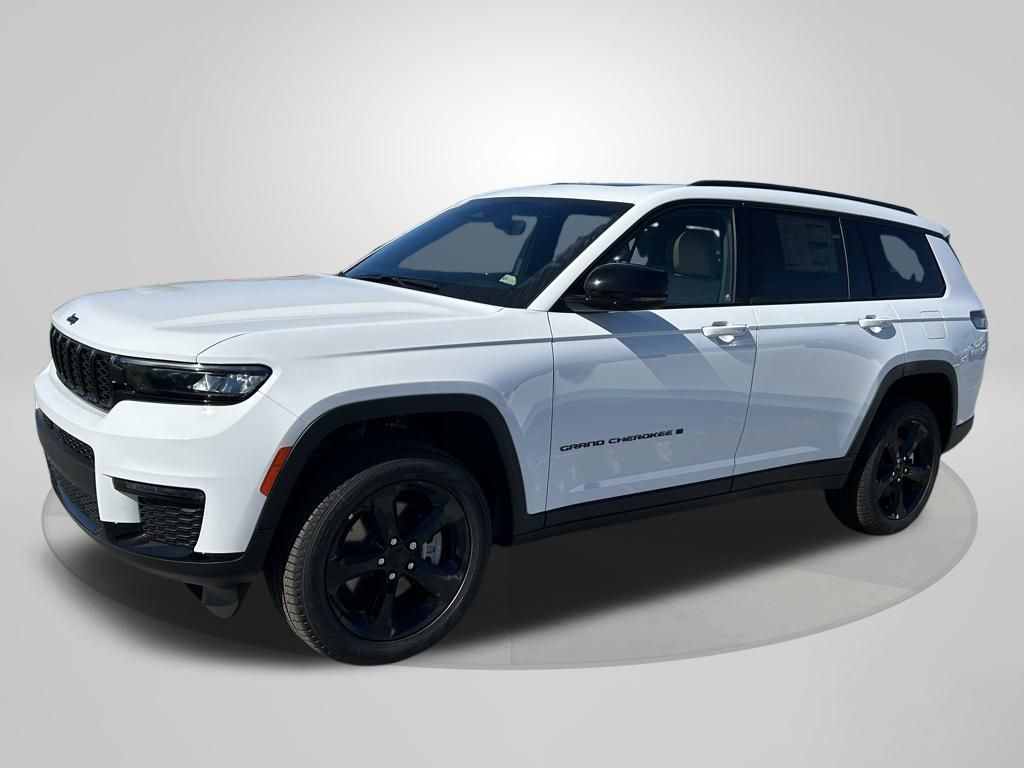 2025 Jeep Grand Cherokee Limited photo 2