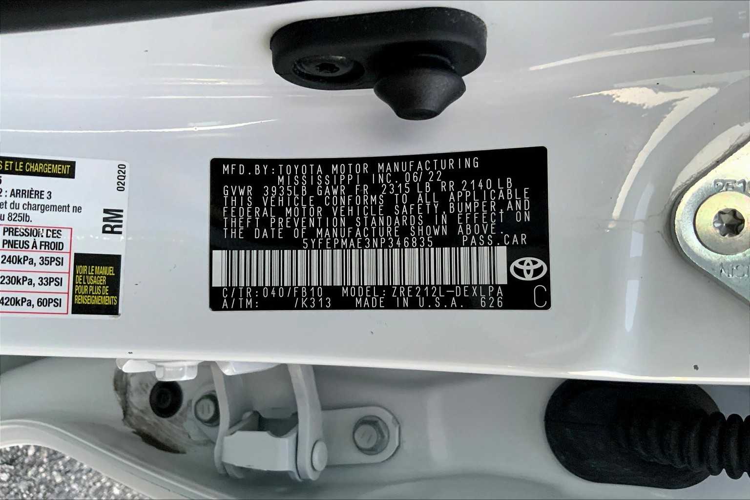 2022 Toyota Corolla LE photo 25