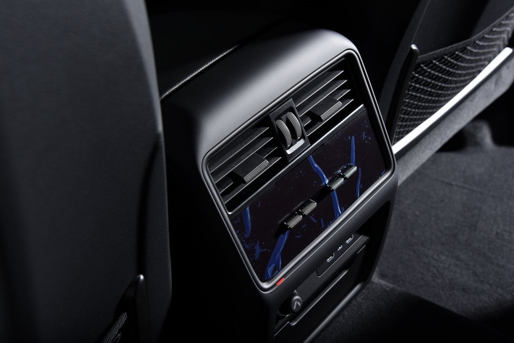 2026 Porsche Cayenne S E-Hybrid photo 28