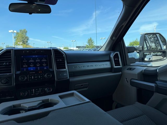 2021 Ford F-350 XLT photo 23
