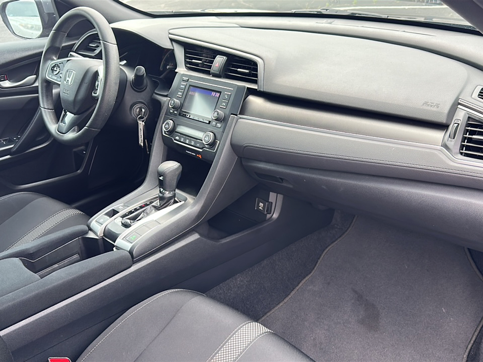 Used 2019 Lunar Silver Metallic Honda LX image 18