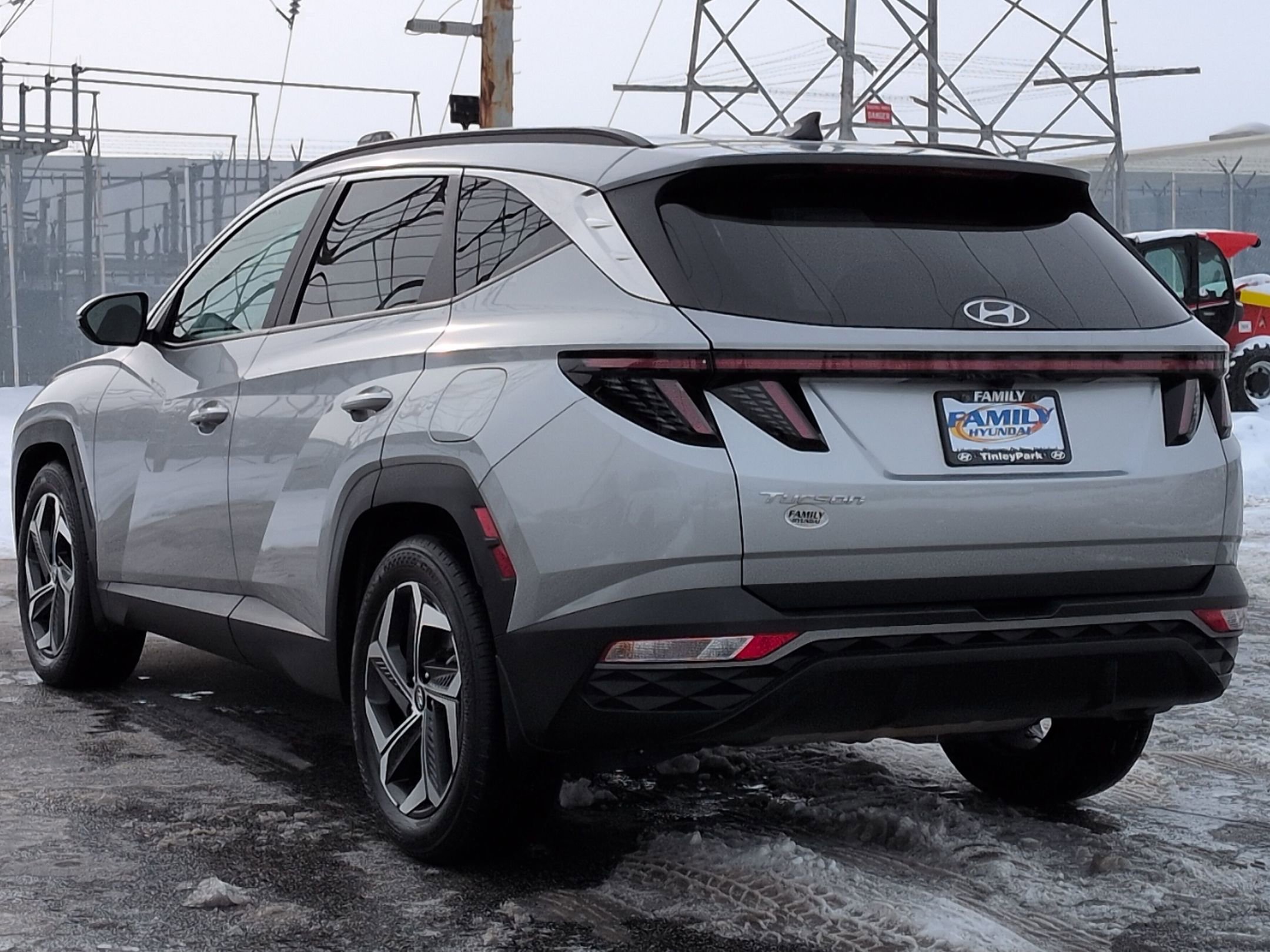 2024 Hyundai Tucson SEL Convenience photo 2