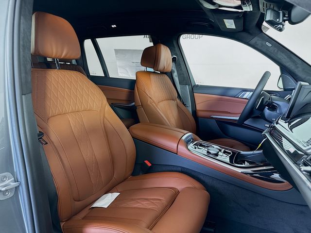 2026 Bmw X7 M60i photo 29