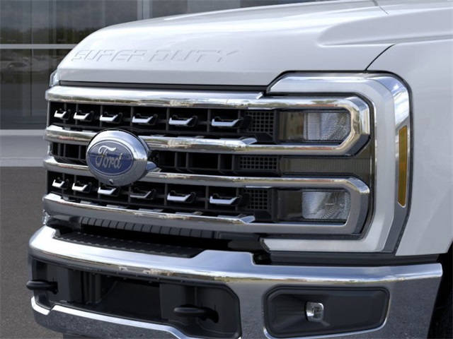 2026 Ford F-350 XLT photo 17