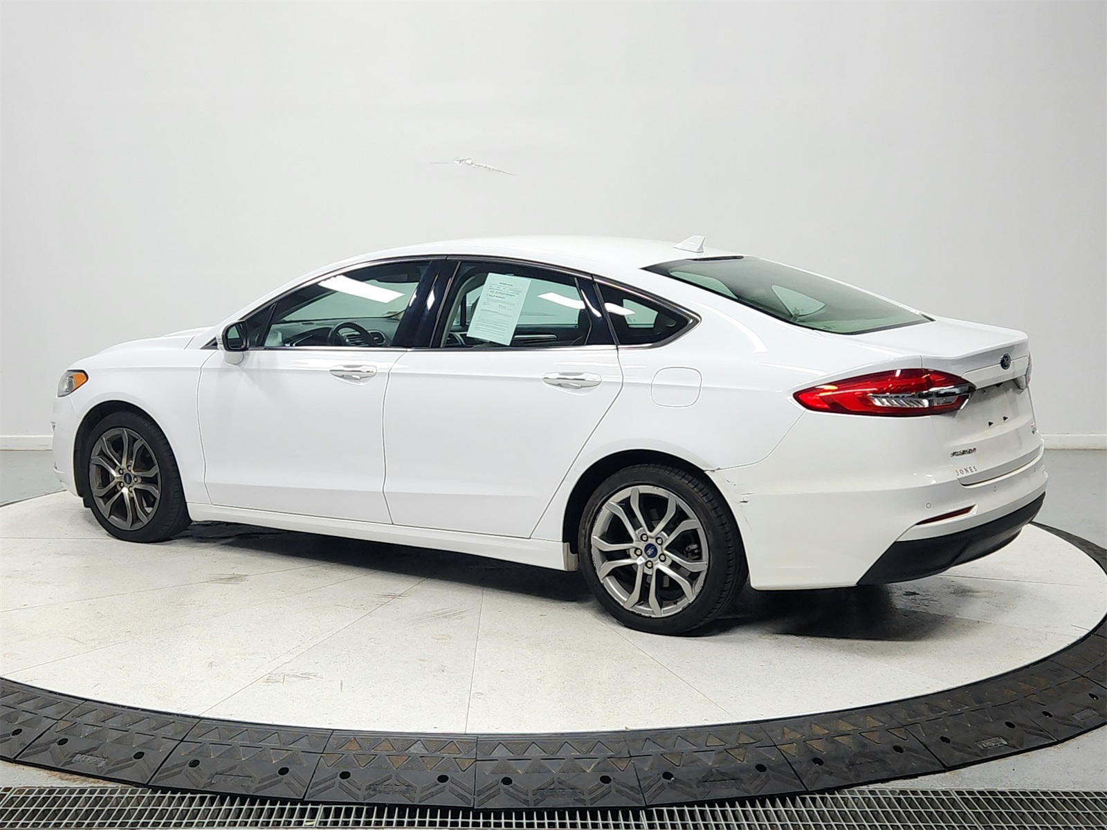 2019 Ford Fusion SEL photo 2