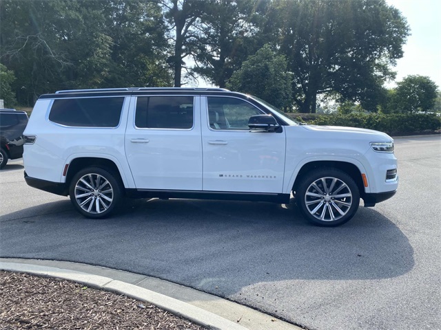 2023 Jeep Wagoneer Series II Limited photo 2