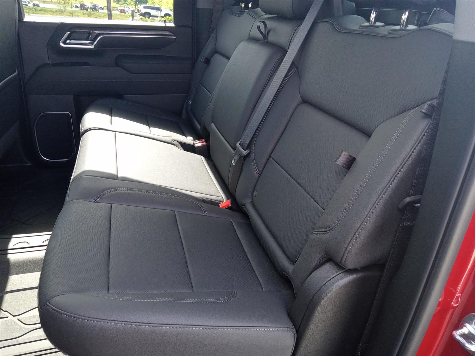 2025 Chevrolet Silverado 2500HD LTZ photo 11