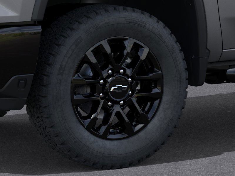 2025 Chevrolet Silverado 2500HD Custom photo 9
