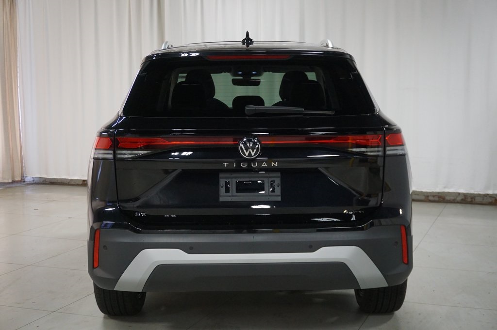 2025 Volkswagen Tiguan SE photo 4
