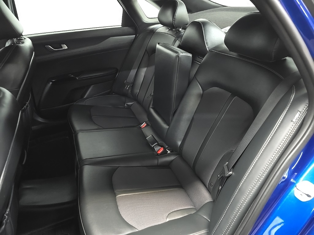 2023 Kia K5 GT-Line photo 31