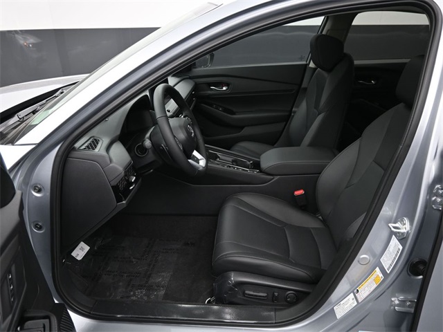 2025 Honda Accord Hybrid Touring photo 3