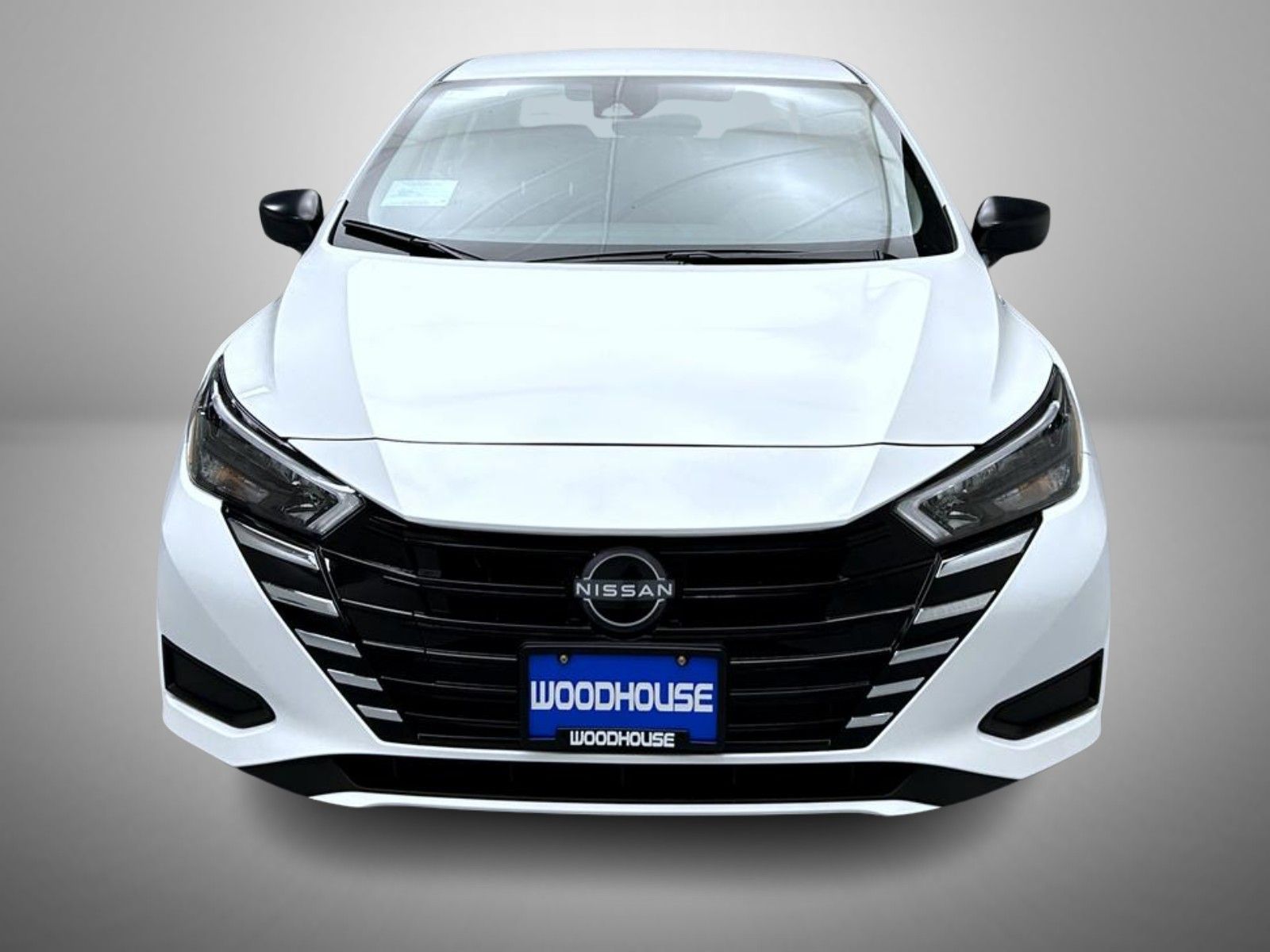 2025 Nissan Versa 1.6 S photo 2