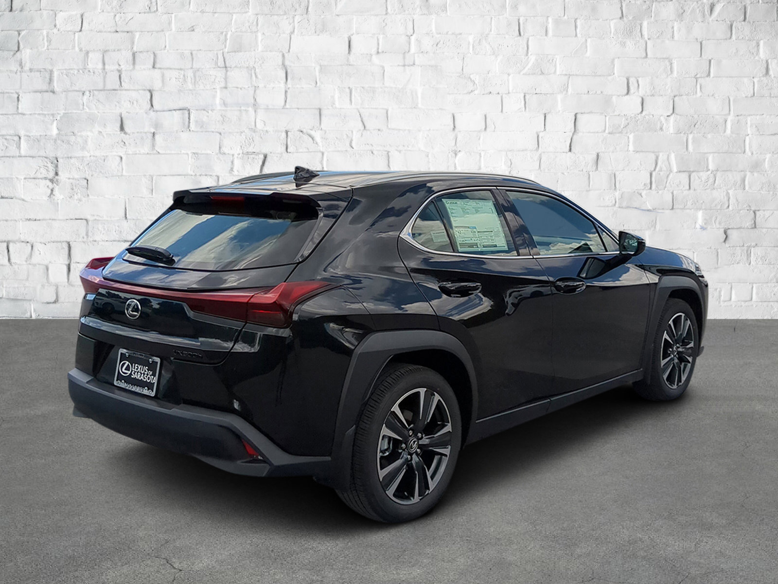 2025 Lexus UX photo 4