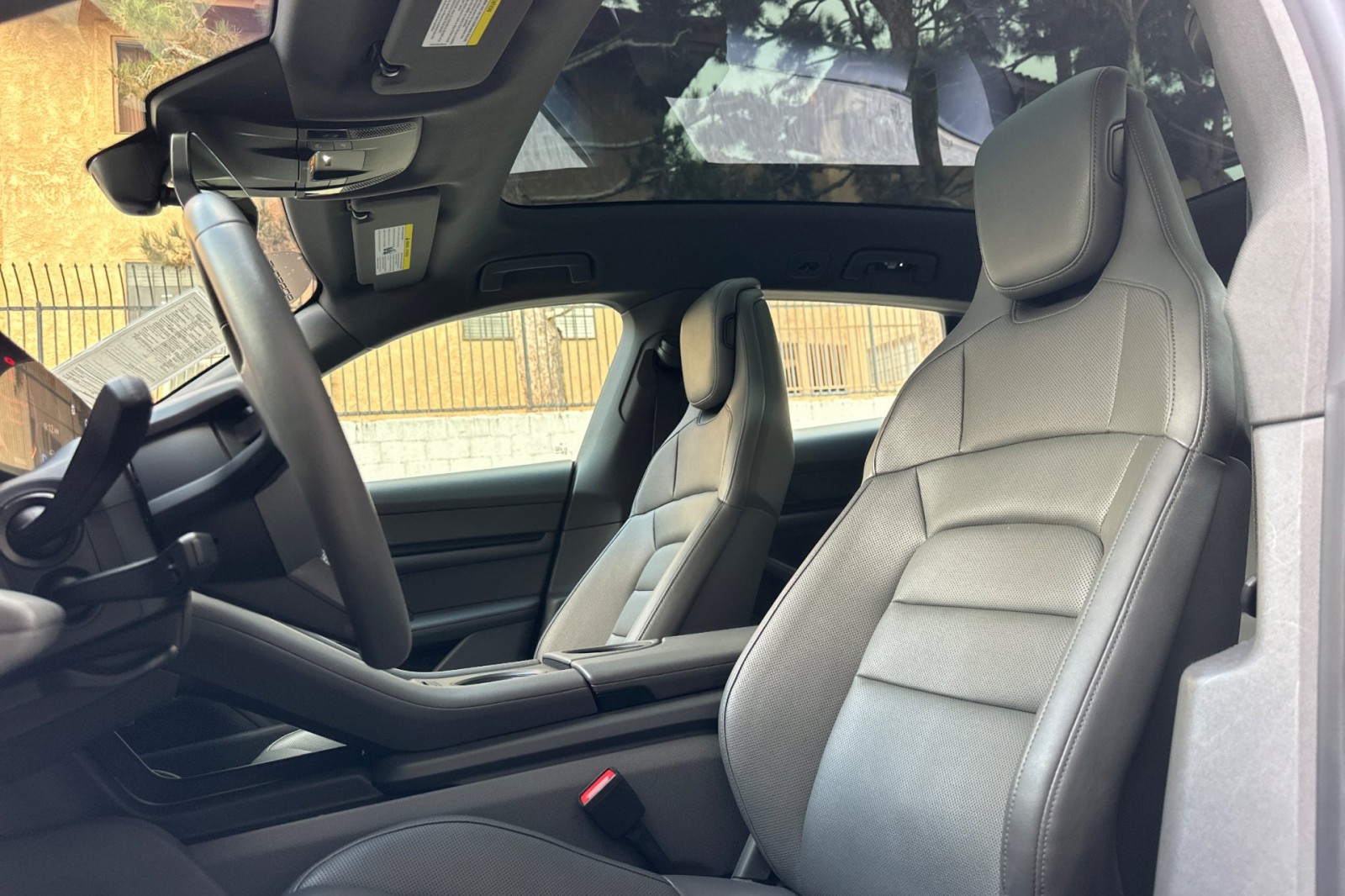 2023 Porsche Taycan 4 Cross Turismo photo 6