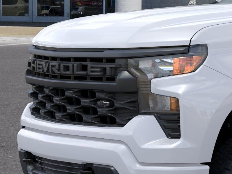 2025 Chevrolet Silverado 1500 Custom photo 9