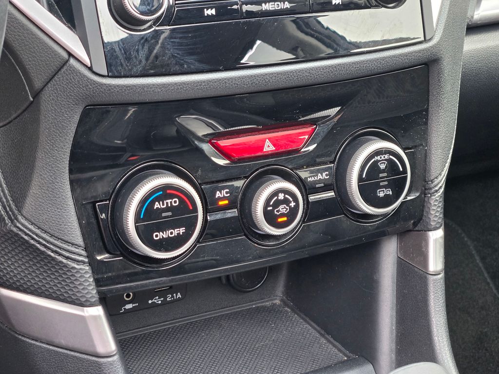 2019 Subaru Forester Premium photo 21