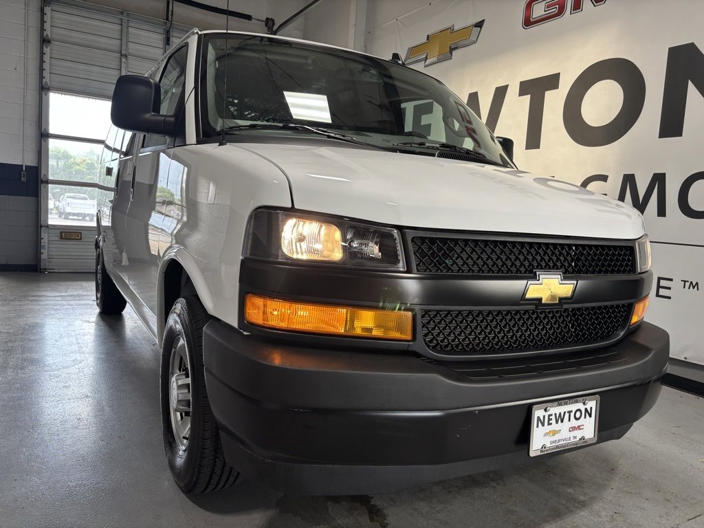 2025 Chevrolet Express Cargo 2500 photo 31