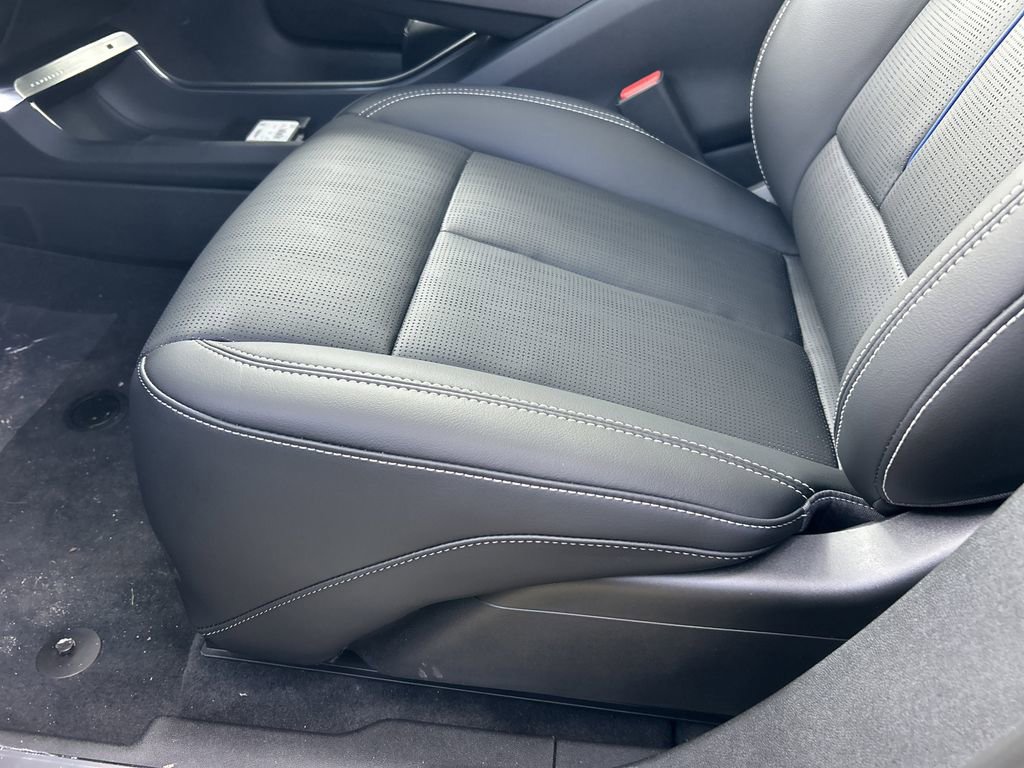 2026 Cadillac Lyriq Luxury photo 17