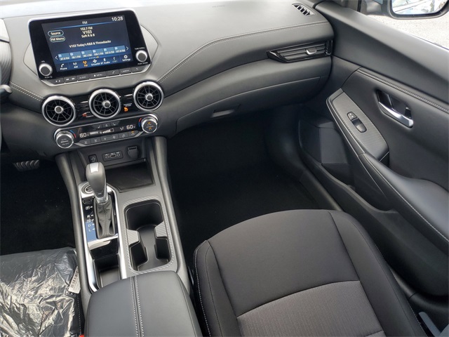 2025 Nissan Sentra SV photo 9
