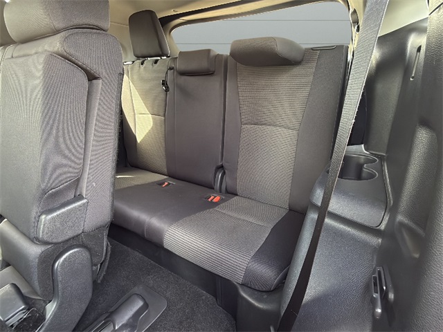 2024 Toyota Highlander LE photo 20
