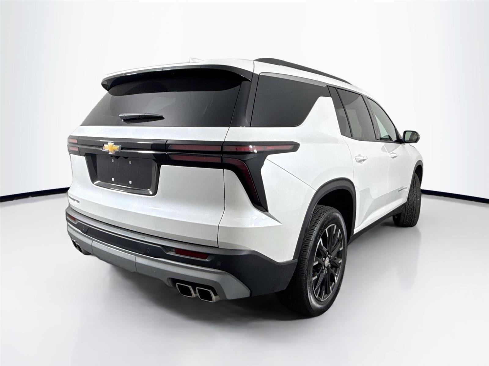 2025 Chevrolet Traverse photo 6