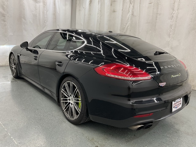 2016 Porsche Panamera E-Hybrid S photo 5