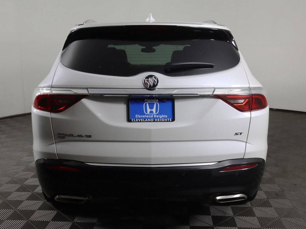 2023 Buick Enclave Essence photo 4