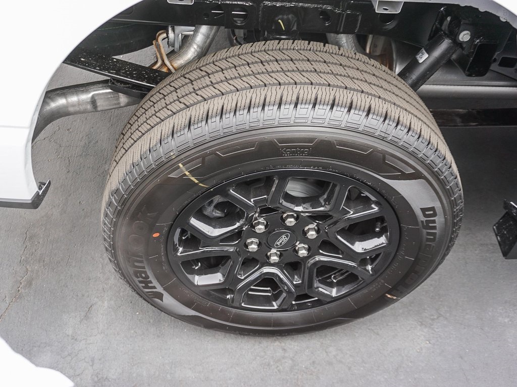 2025 Ford F-150 STX photo 10