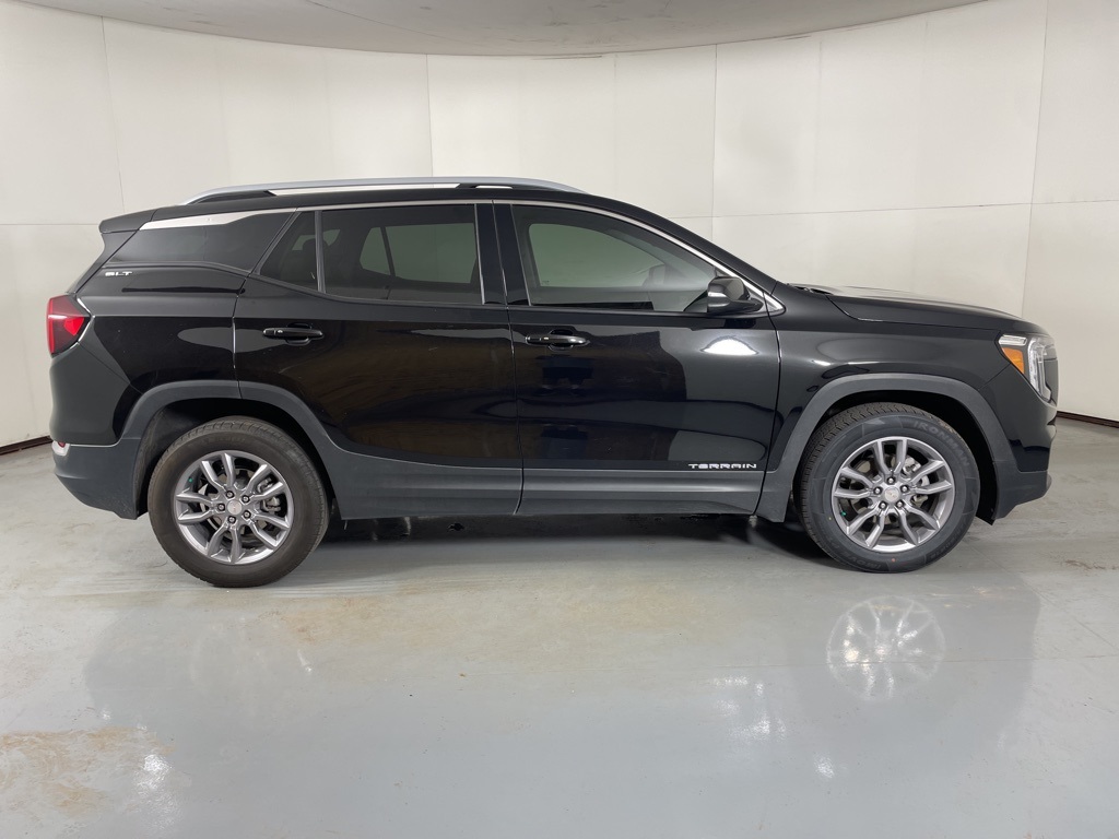 2024 Gmc Terrain SLT photo 9