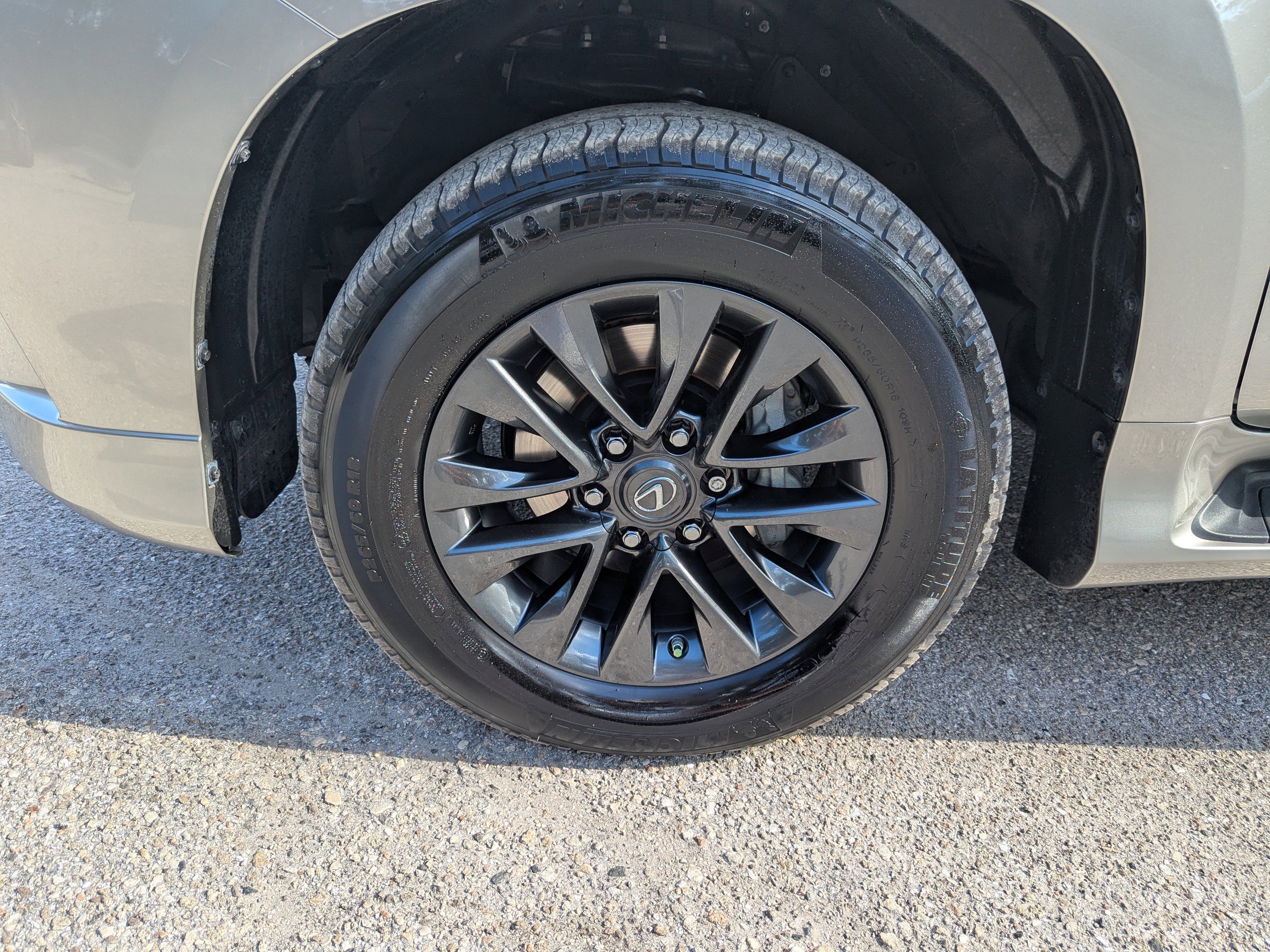 2023 Lexus GX Premium photo 36