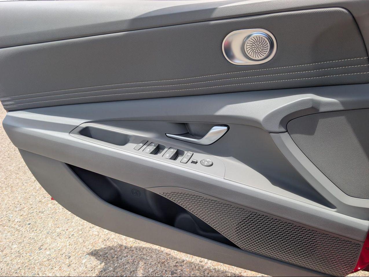 2025 Hyundai Elantra Hybrid SEL Sport photo 20