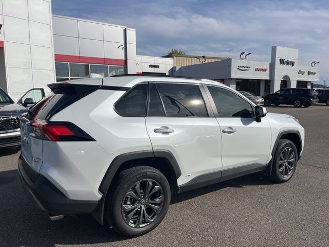 2025 Toyota RAV4 Hybrid Limited photo 4