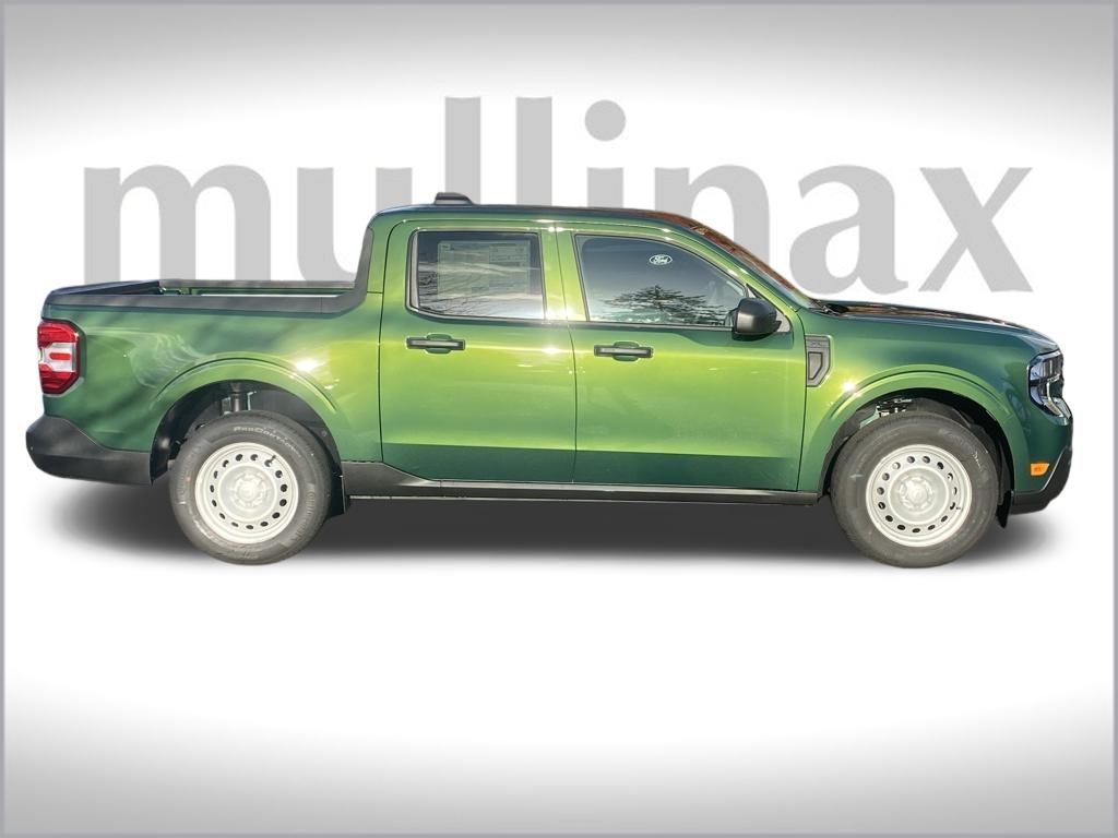 2025 Ford Maverick XL photo 2