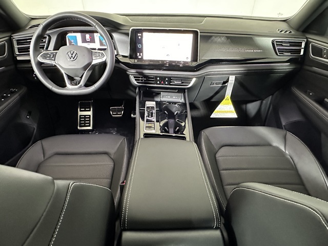 2024 Volkswagen Atlas Cross Sport SEL R-Line photo 19