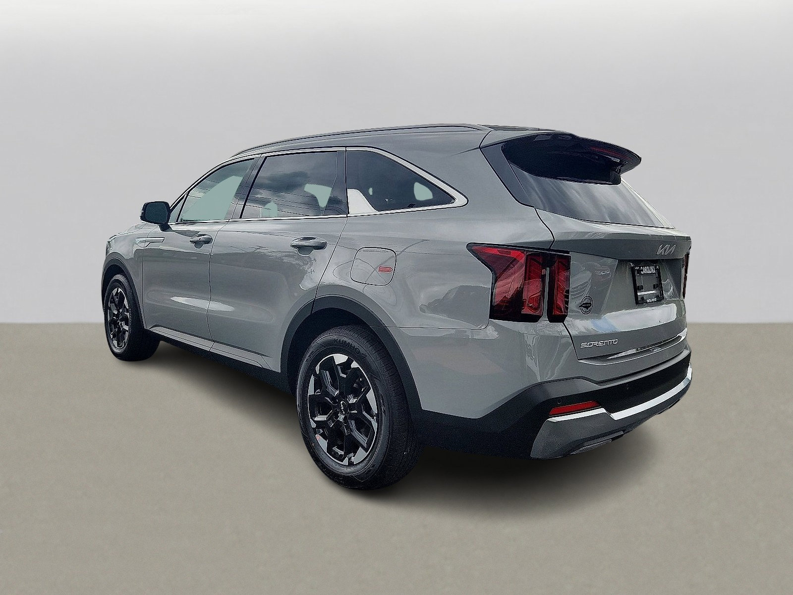 2025 Kia Sorento S photo 3