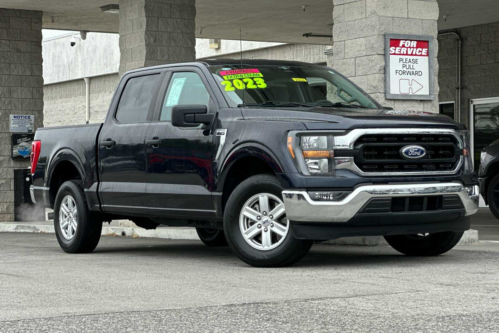 2023 Ford F-150 XLT photo 2