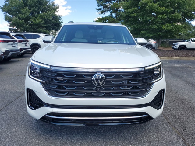 2026 Volkswagen Atlas Cross Sport SEL Premium R-Line photo 2