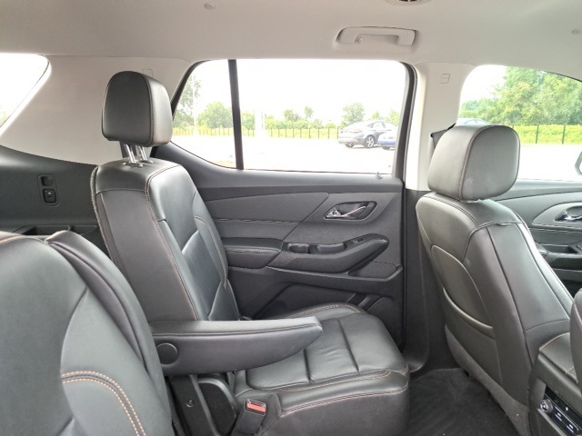 2021 Chevrolet Traverse Leather photo 4