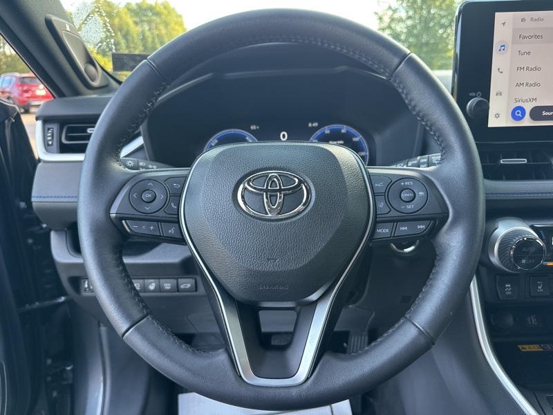 2023 Toyota RAV4 Hybrid XSE photo 10