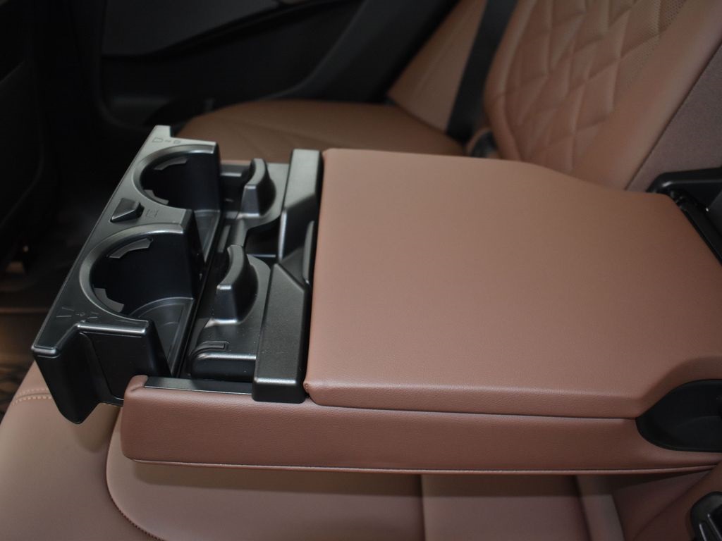2026 Bmw X5 M60i photo 17
