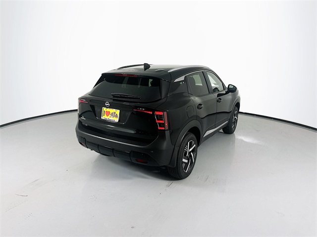 2026 Nissan Kicks SV photo 4