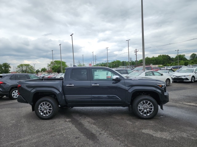 2025 Toyota Tacoma Limited photo 4