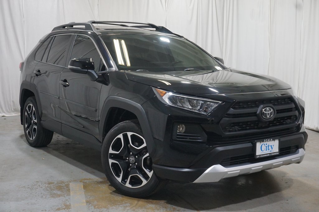 2019 Toyota RAV4 Adventure photo 3