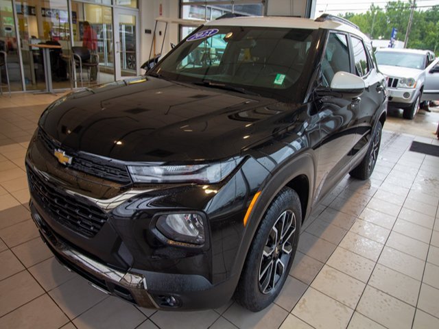 2023 Chevrolet Trailblazer ACTIV photo 2