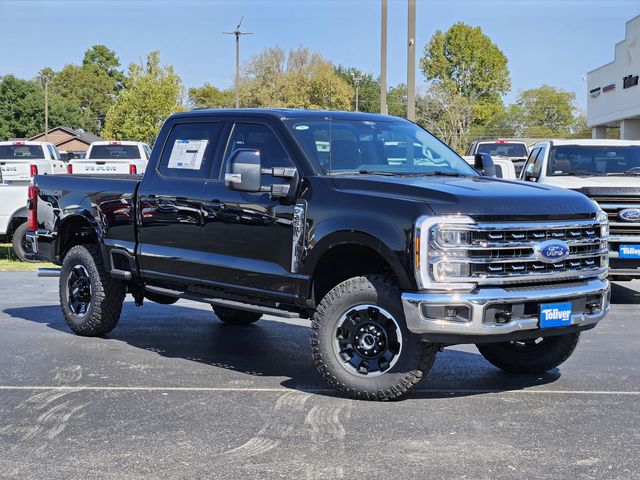 2026 Ford F-250 Lariat photo 2